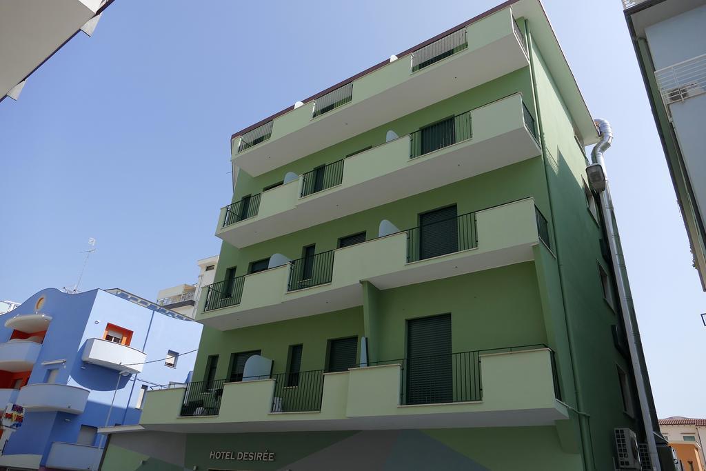 Hotel Desiree Сан-Бенедетто-дель-Тронто Экстерьер фото
